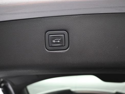 Used 2021 Chevrolet Blazer LT image 25