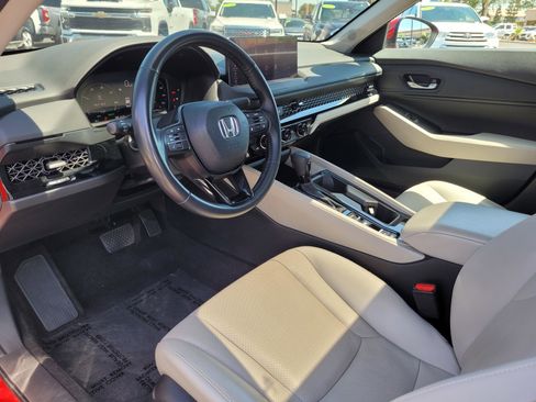 Used 2024 Honda Accord EX-L image 9