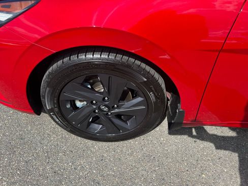 Used 2022 Hyundai Elantra SEL w/ Convenience Package image 10