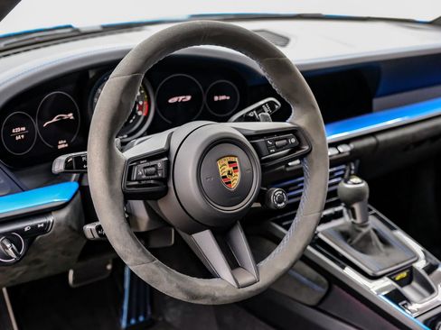 Used 2022 Porsche 911 GT3 image 18