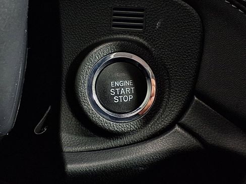 Used 2025 Subaru Outback Premium image 18