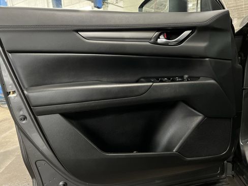 Used 2017 MAZDA CX-5 Touring image 13