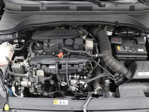 Used 2023 Hyundai Kona Limited image 30