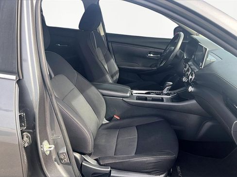 Used 2021 Nissan Sentra SV image 7