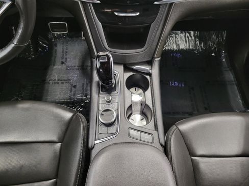 Certified 2022 Cadillac XT6 Sport w/ Technology Package image 16