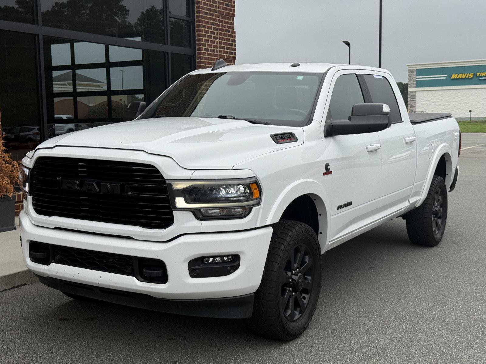 Used 2022 RAM 2500 Laramie AWD/4WD image 1