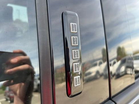 Used 2019 Ford F150 XLT w/ Equipment Group 302A Luxury AWD/4WD image 11