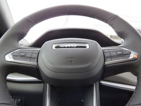 New 2026 Jeep Compass Limited image 21