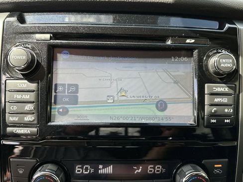 Used 2017 Nissan Titan Platinum Reserve image 26