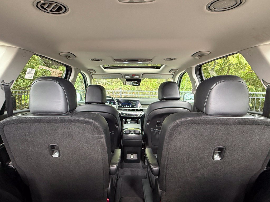 Used 2025 Kia Telluride S AWD/4WD image 34