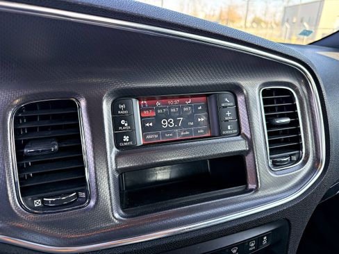 Used 2012 Dodge Charger SE image 13