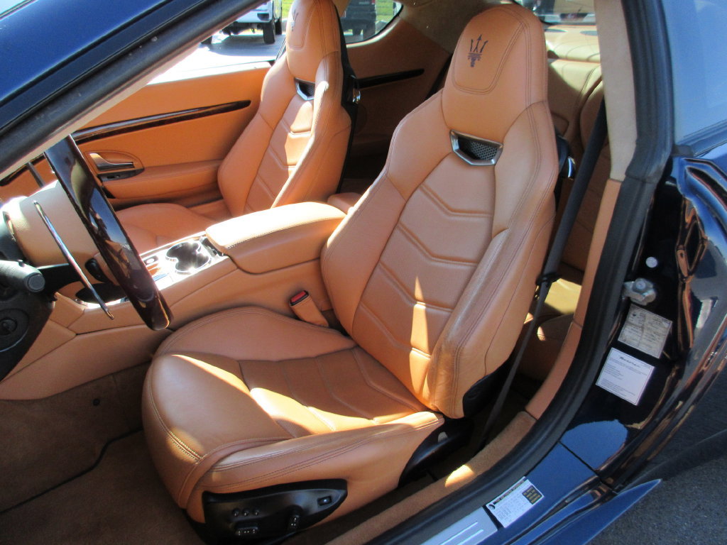 Used 2016 Maserati GranTurismo Sport RWD image 17