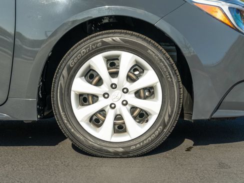 Certified 2024 Toyota Corolla LE FWD image 15