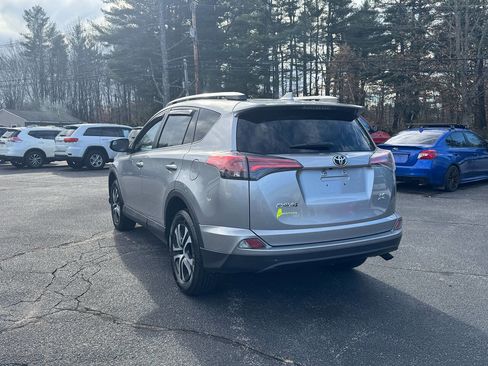 Used 2016 Toyota RAV4 LE image 6