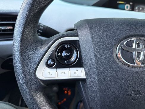 Used 2016 Toyota Prius Two image 27