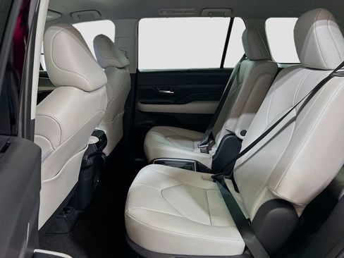 New 2026 Toyota Grand Highlander AWD image 23