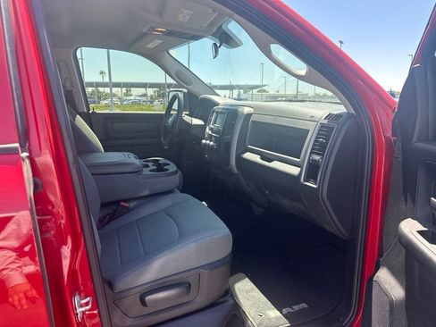 Used 2018 RAM 1500 Express RWD image 9
