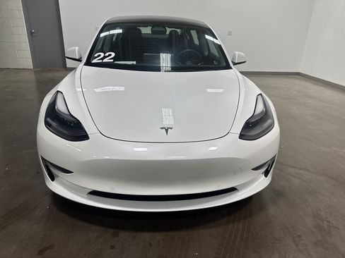 Used 2022 Tesla Model 3 Long Range AWD/4WD image 10