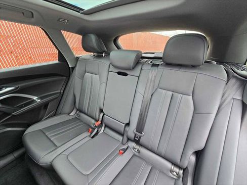 Certified 2025 Audi Q5 Premium Plus w/ Premium Plus AWD/4WD image 17