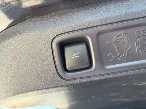 Used 2024 Ford Expedition Platinum AWD/4WD image 34
