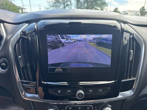 Used 2020 Chevrolet Traverse LT AWD/4WD image 15