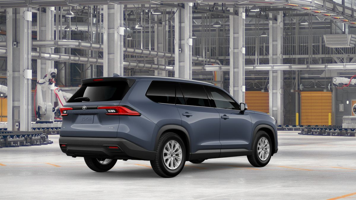 New 2026 Toyota Grand Highlander XLE FWD image 12