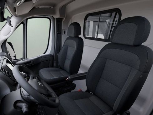 New 2025 RAM ProMaster 2500 w/ Convenience Group FWD image 13