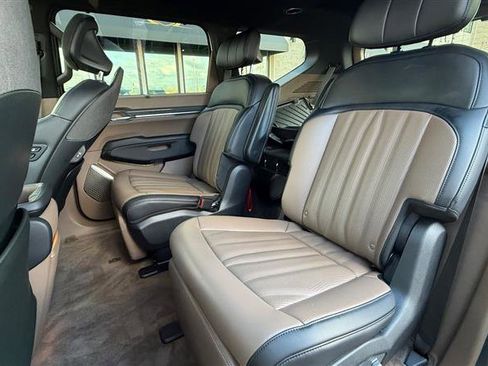 Used 2025 Kia EV9 GT-Line image 18