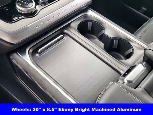 New 2026 Ford Expedition Platinum w/ Driver's Package AWD/4WD image 19
