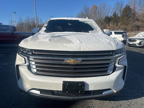 Used 2023 Chevrolet Tahoe High Country image 2