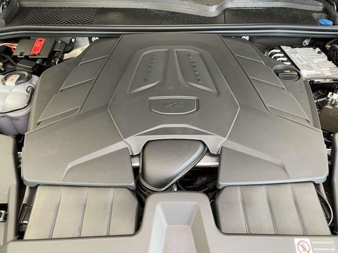 New 2026 Porsche Cayenne Coupe AWD/4WD image 24