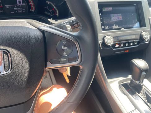 Used 2018 Honda Civic Sport image 16