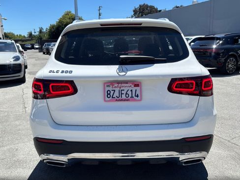 Used 2021 Mercedes-Benz GLC 300 image 4