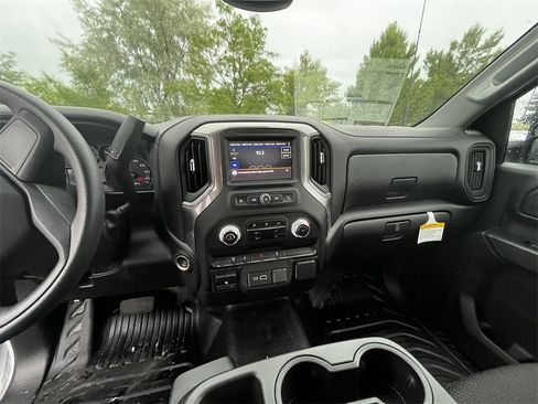 New 2025 GMC Sierra 3500 Pro w/ Convenience Package image 10