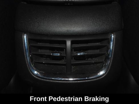 Used 2021 Chevrolet Malibu LT FWD image 28