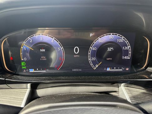 Used 2023 Jeep Wagoneer Series II image 28