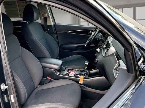Used 2020 Kia Sorento LX w/ LX I4 Convenience Package AWD/4WD image 9