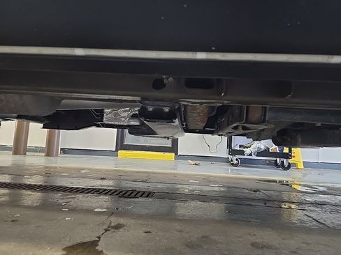 Used 2021 Chevrolet Silverado 3500 High Country image 9