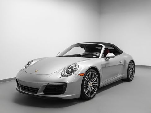 Certified 2017 Porsche 911 Carrera 4S AWD/4WD image 8