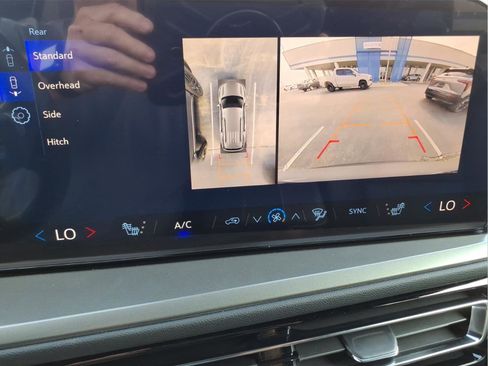 New 2026 Chevrolet Traverse LT w/ Midnight/Sport Edition image 25