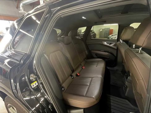 Certified 2023 Audi Q4 e-tron Prestige w/ Black Optic Package image 29