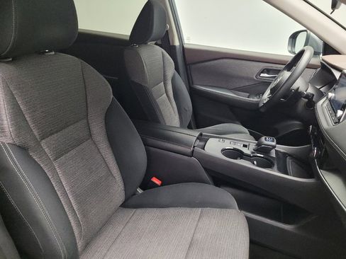 Used 2021 Nissan Rogue SV FWD image 21
