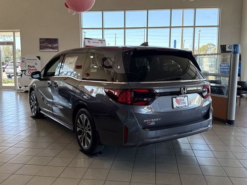 New 2026 Honda Odyssey Elite image 9