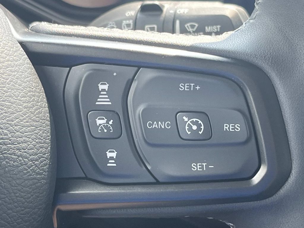 Used 2026 Jeep Wrangler Unlimited Sport AWD/4WD image 36
