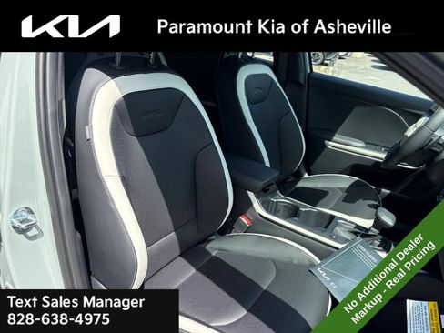 New 2026 Kia K4 EX FWD image 21
