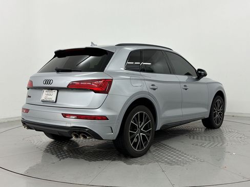 Used 2022 Audi SQ5 Prestige w/ Prestige Package AWD/4WD image 9