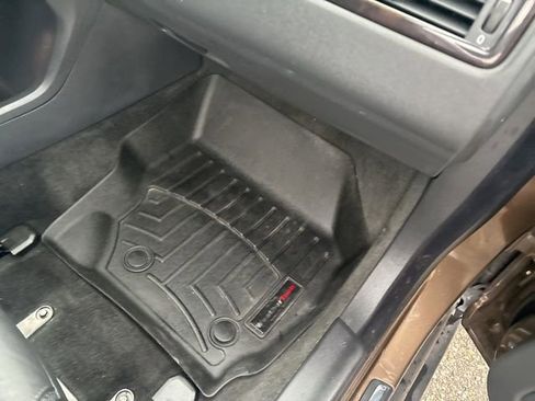 Used 2016 Volvo XC70 T5 Platinum image 12