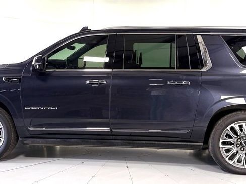 Used 2024 GMC Yukon XL Denali Ultimate image 8