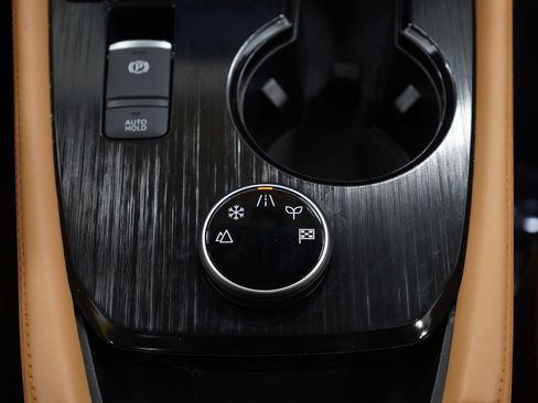 Used 2023 Nissan Rogue Platinum w/ Platinum Premium Package image 17