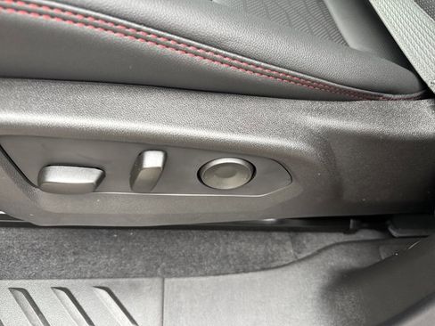 New 2026 Chevrolet Colorado Z71 w/ Technology Package image 18